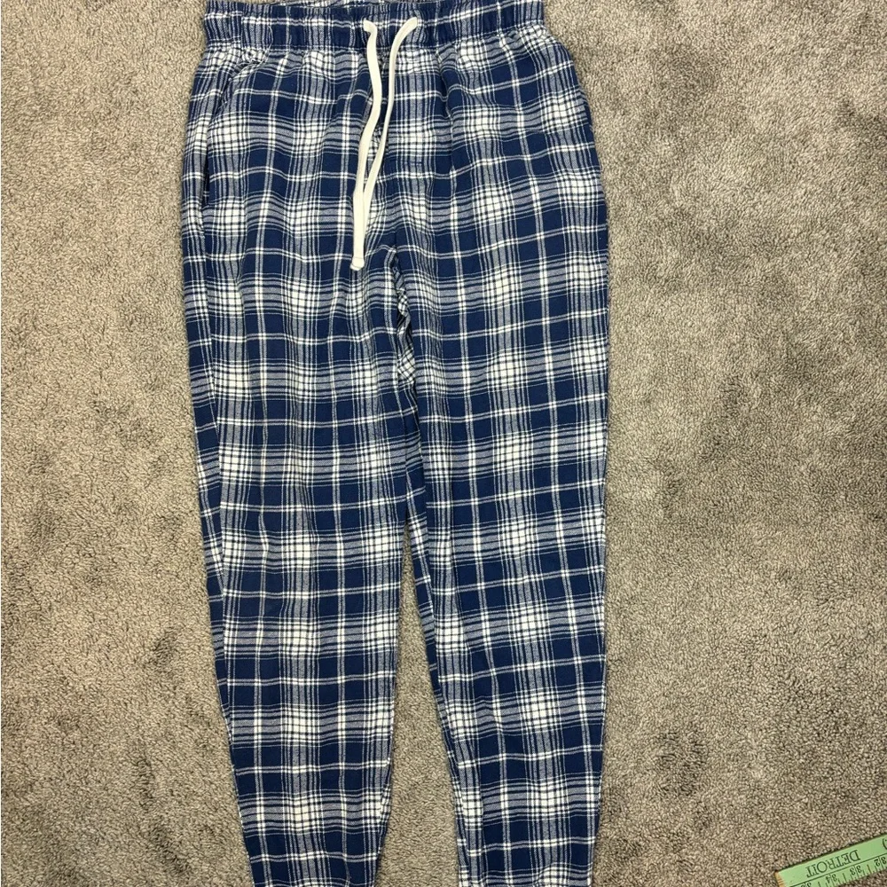 Blue plaid pajama‎ pants
